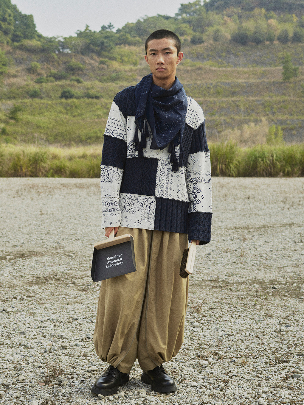 PAGE2026 #3 BANDANNA KNIT TOP