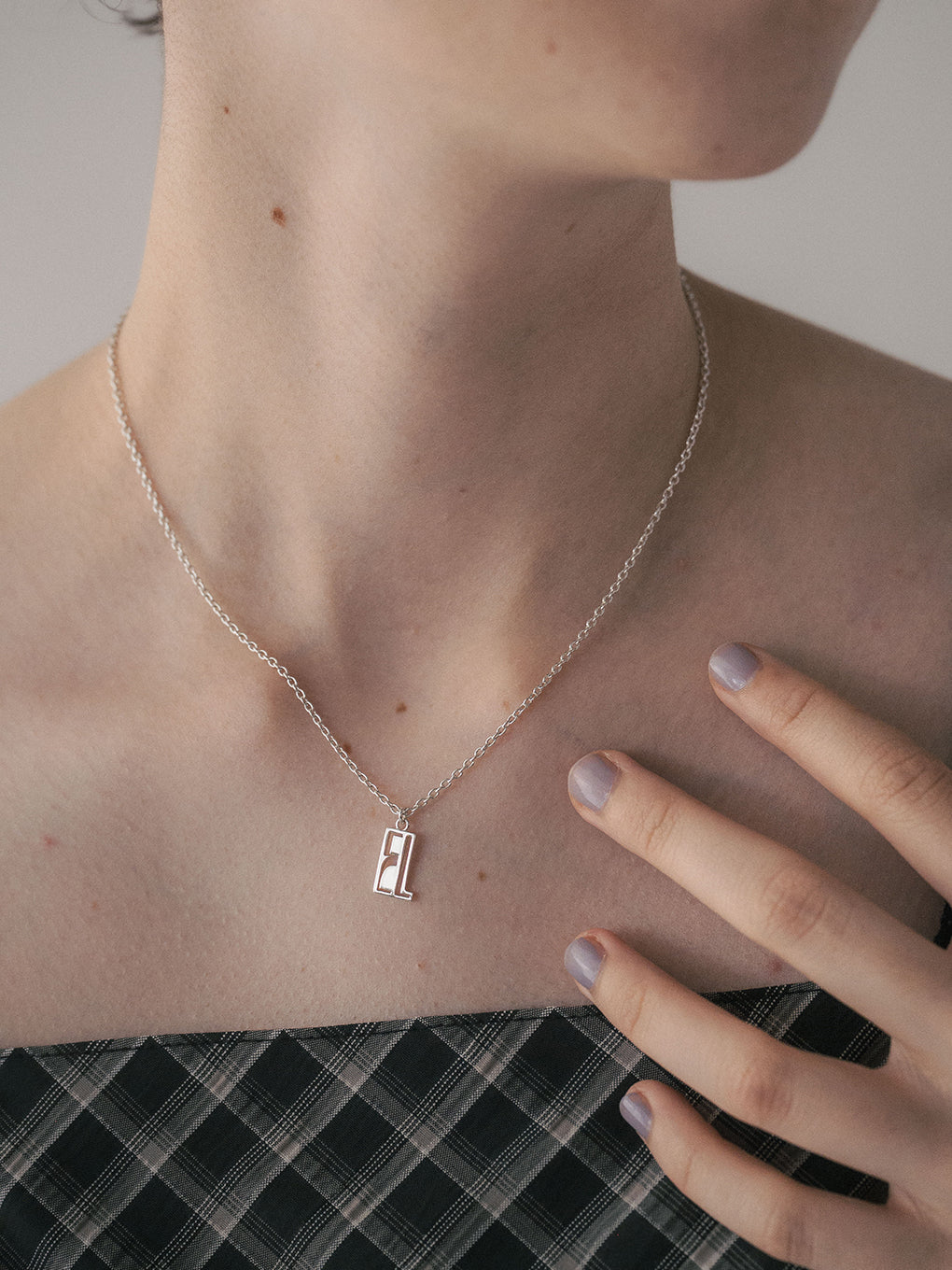 EL CHARM NECKLACE