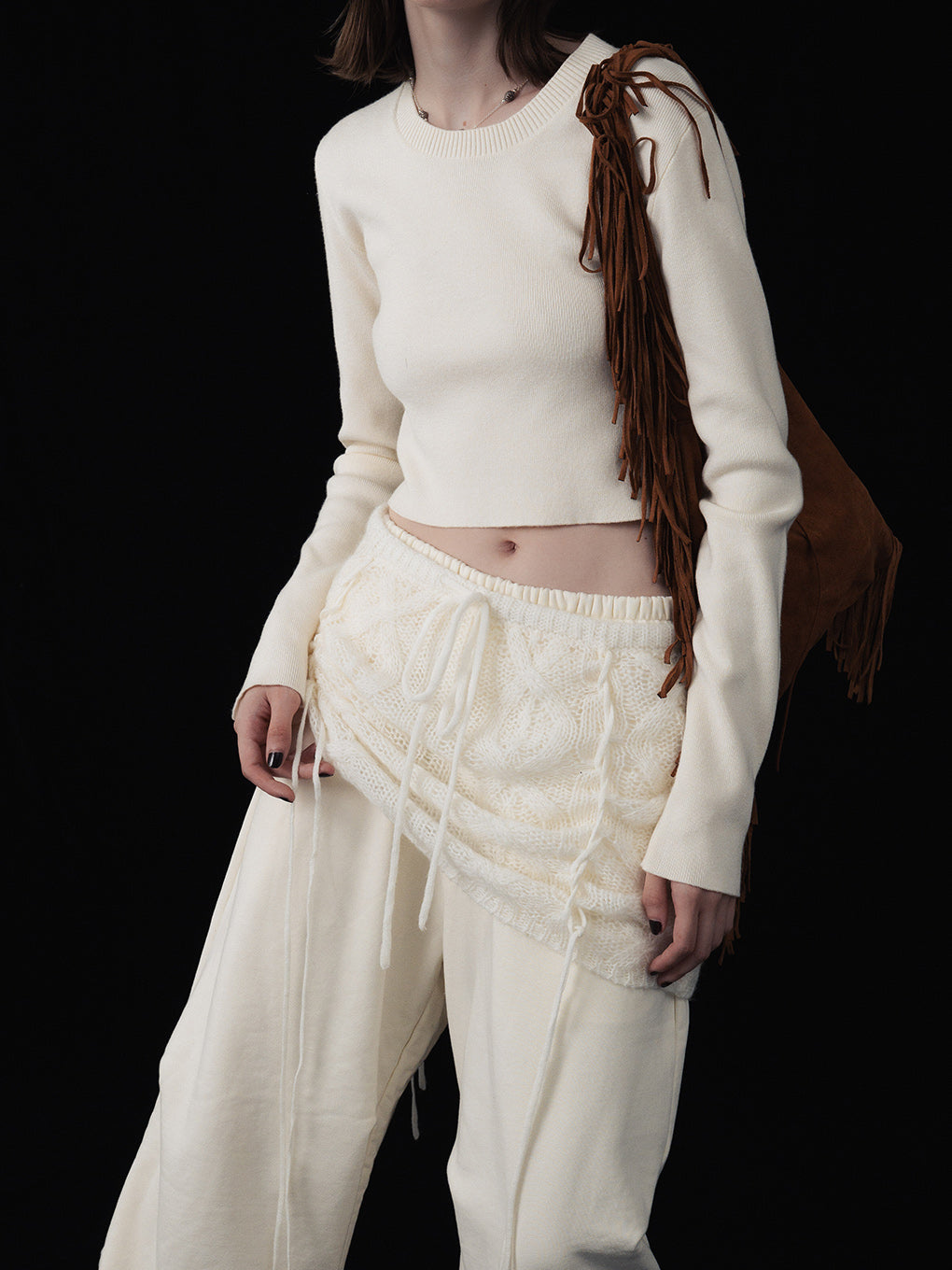 CREW NECK CROPPED TOP