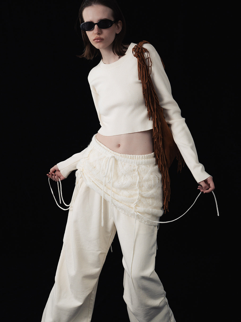 CREW NECK CROPPED TOP