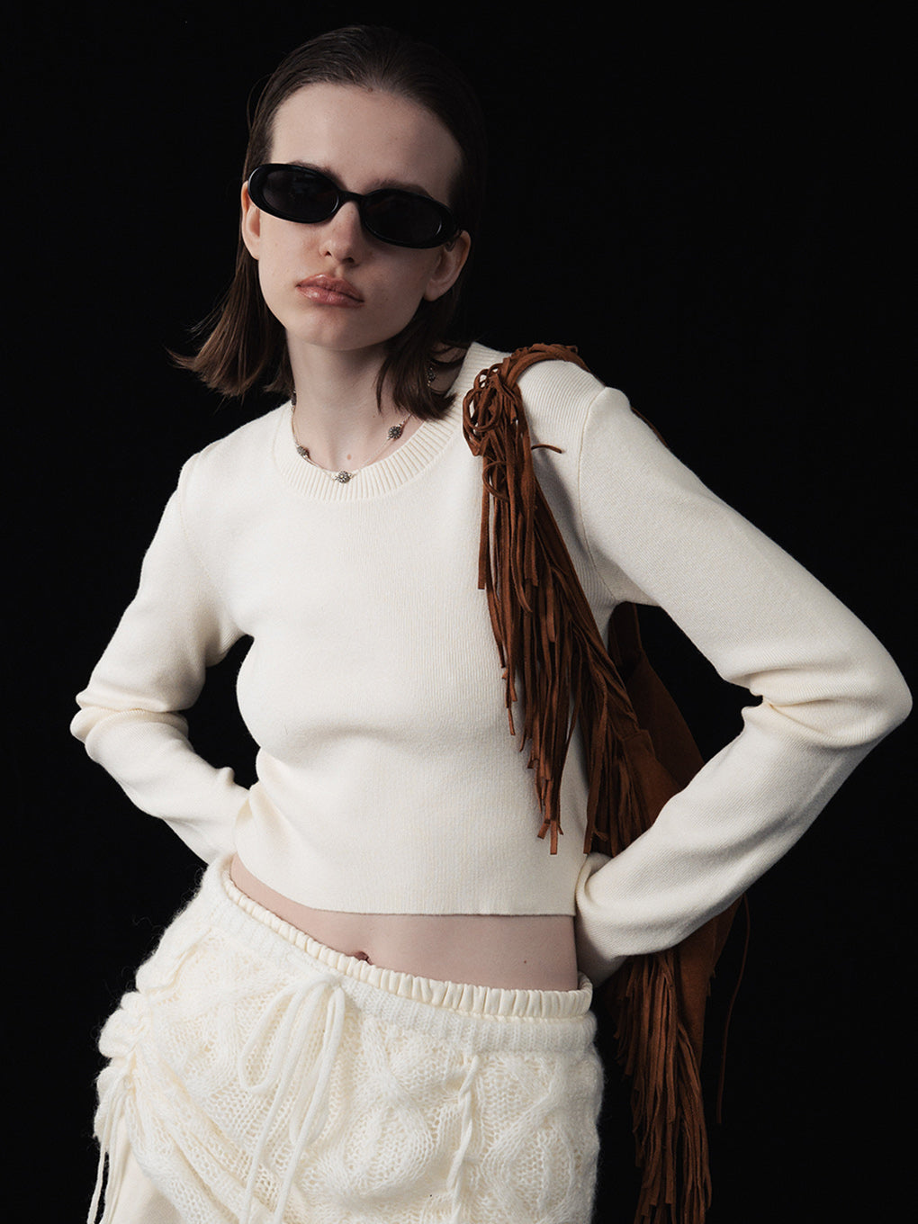 CREW NECK CROPPED TOP