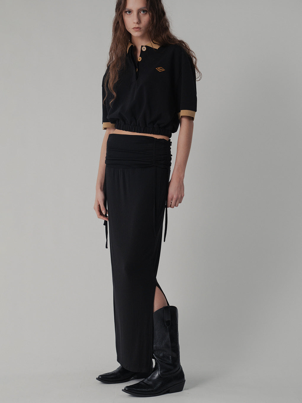MELLOW CUT SHIRRING SKIRT
