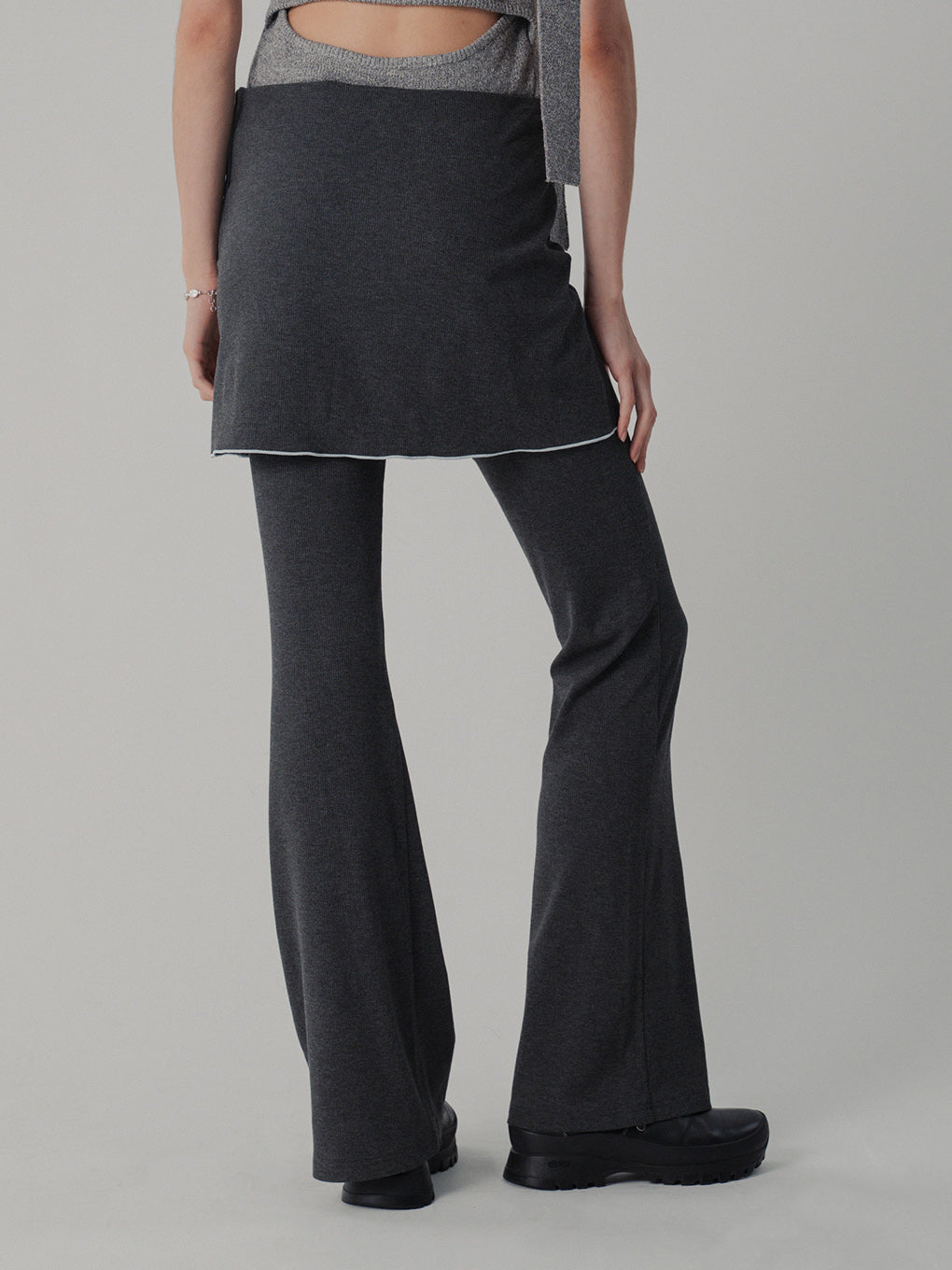 MELLOW RIB SKIRT PANTS