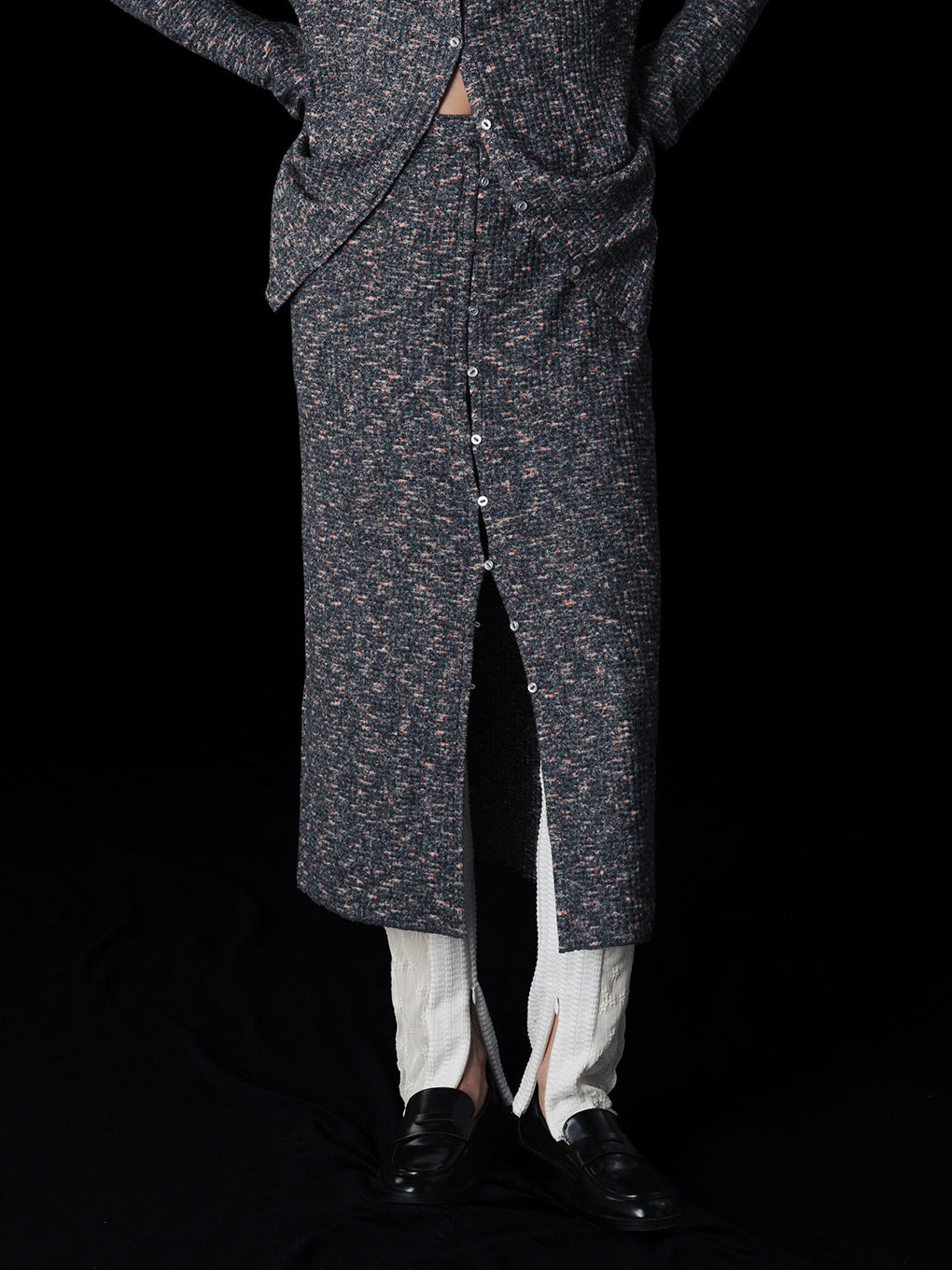 BtoF COZY CUTSEW SKIRT