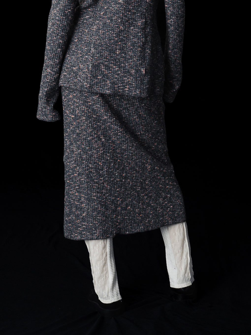 BtoF COZY CUTSEW SKIRT