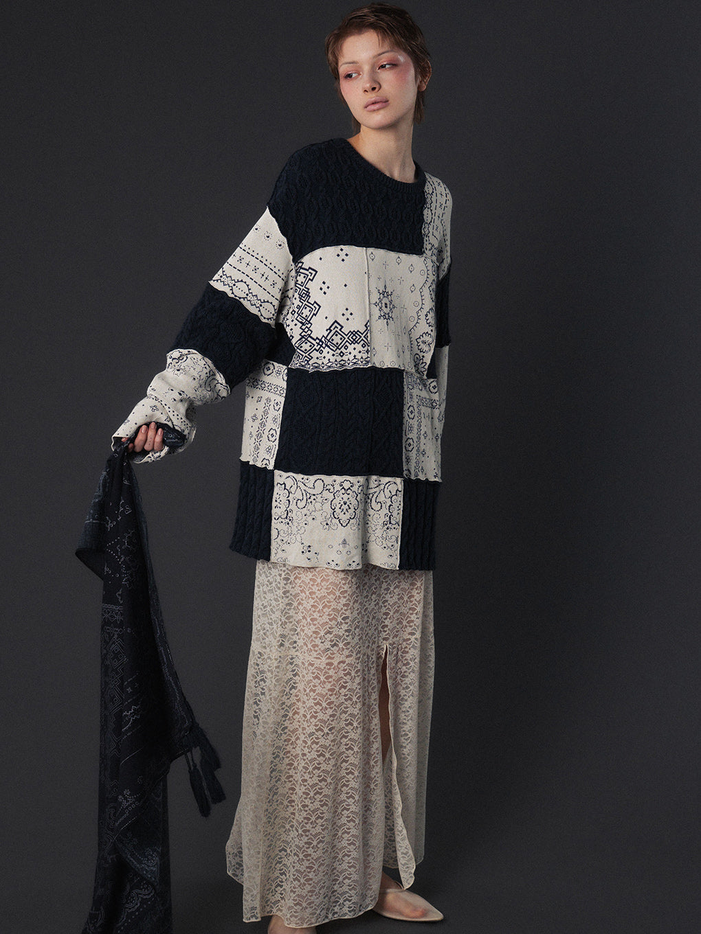 BtoF LACE SQUID SKIRT