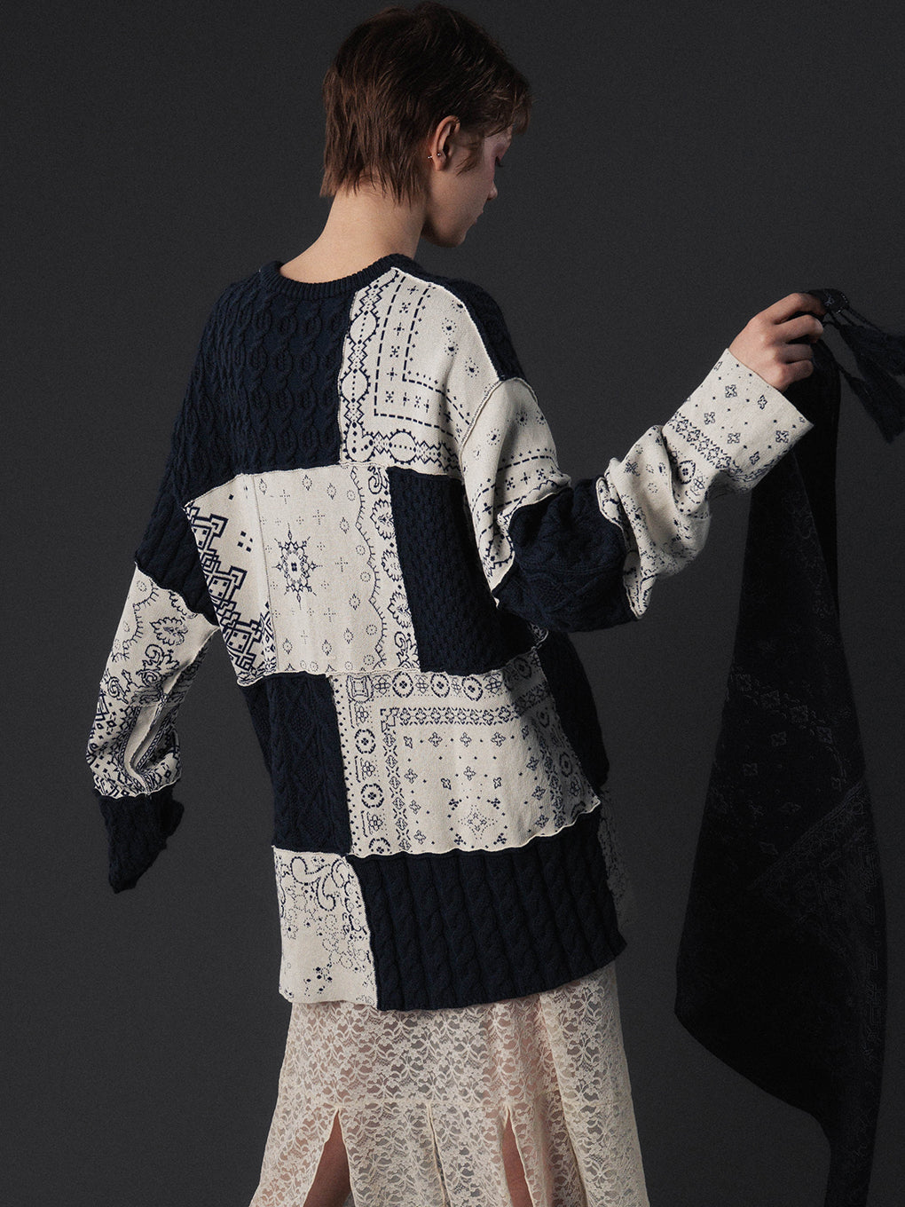 PAGE2026 #3 BANDANNA KNIT TOP