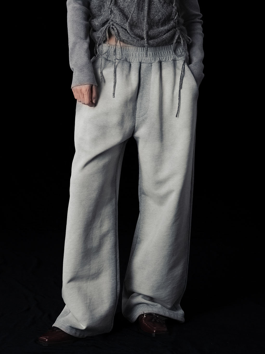 BLEACH DYE SWEAT PANTS