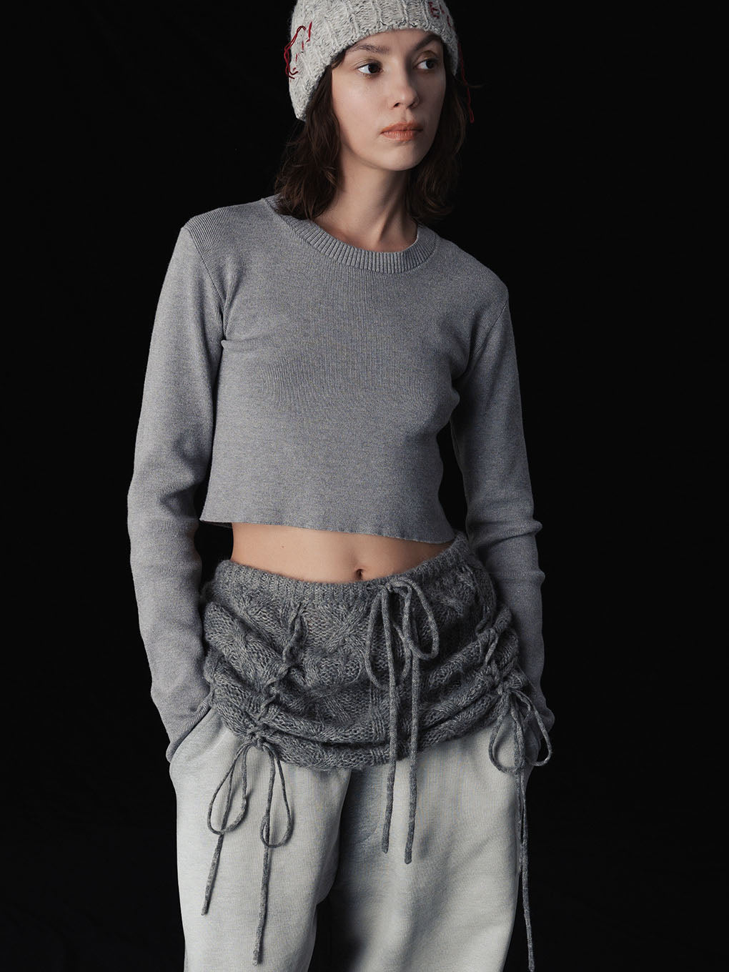 LOOSE CABLE KNIT SKIRT