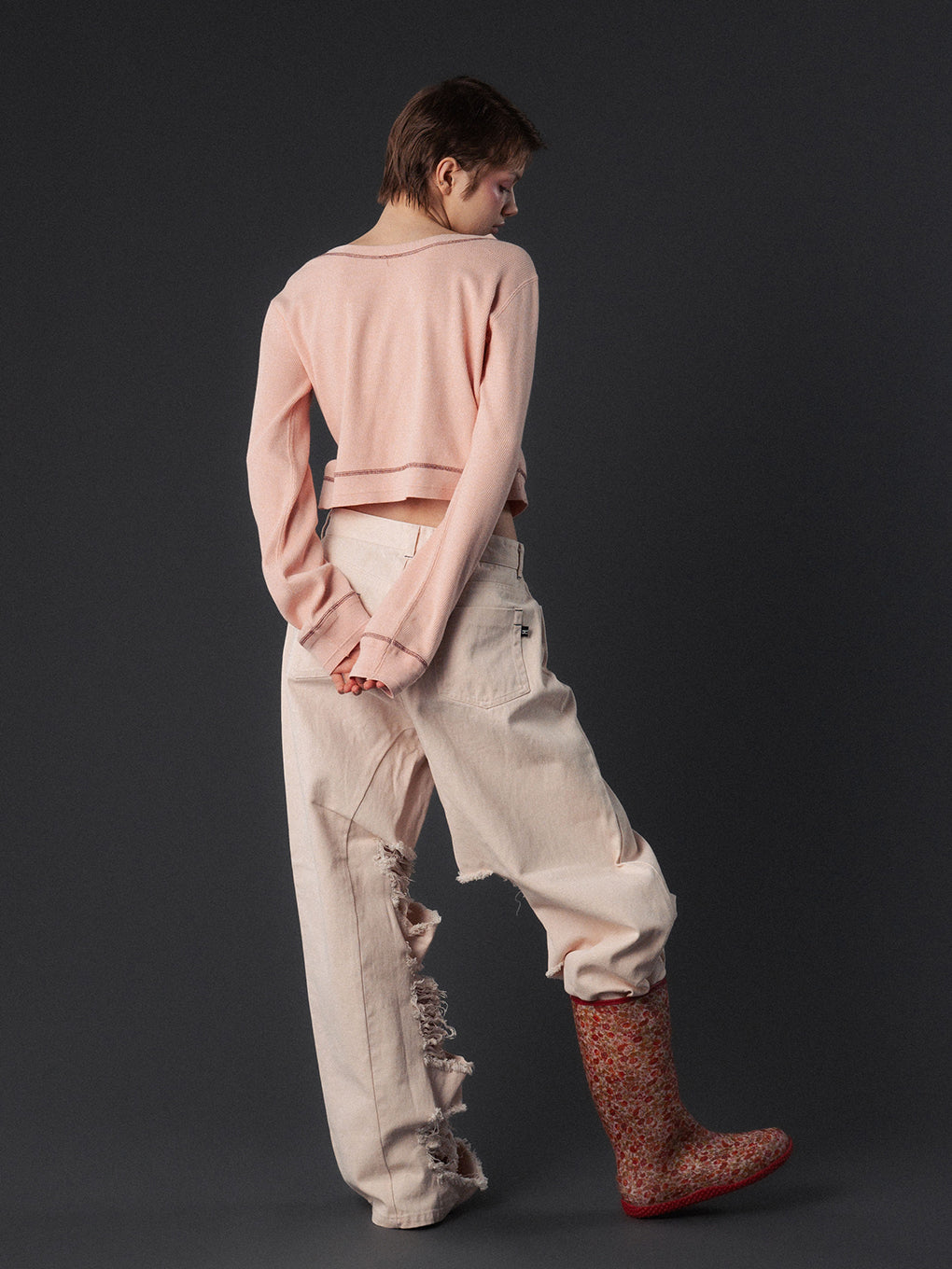 INSIDE RIPPED HOLE COLOR DENIM