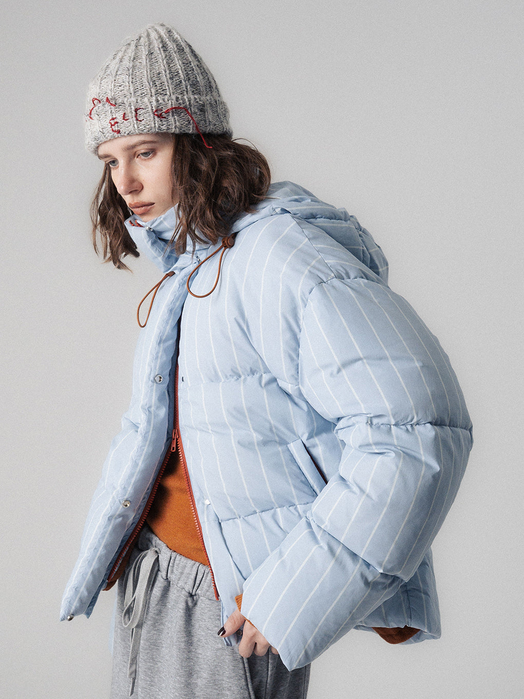 UNIVERSAL DOWN JACKET