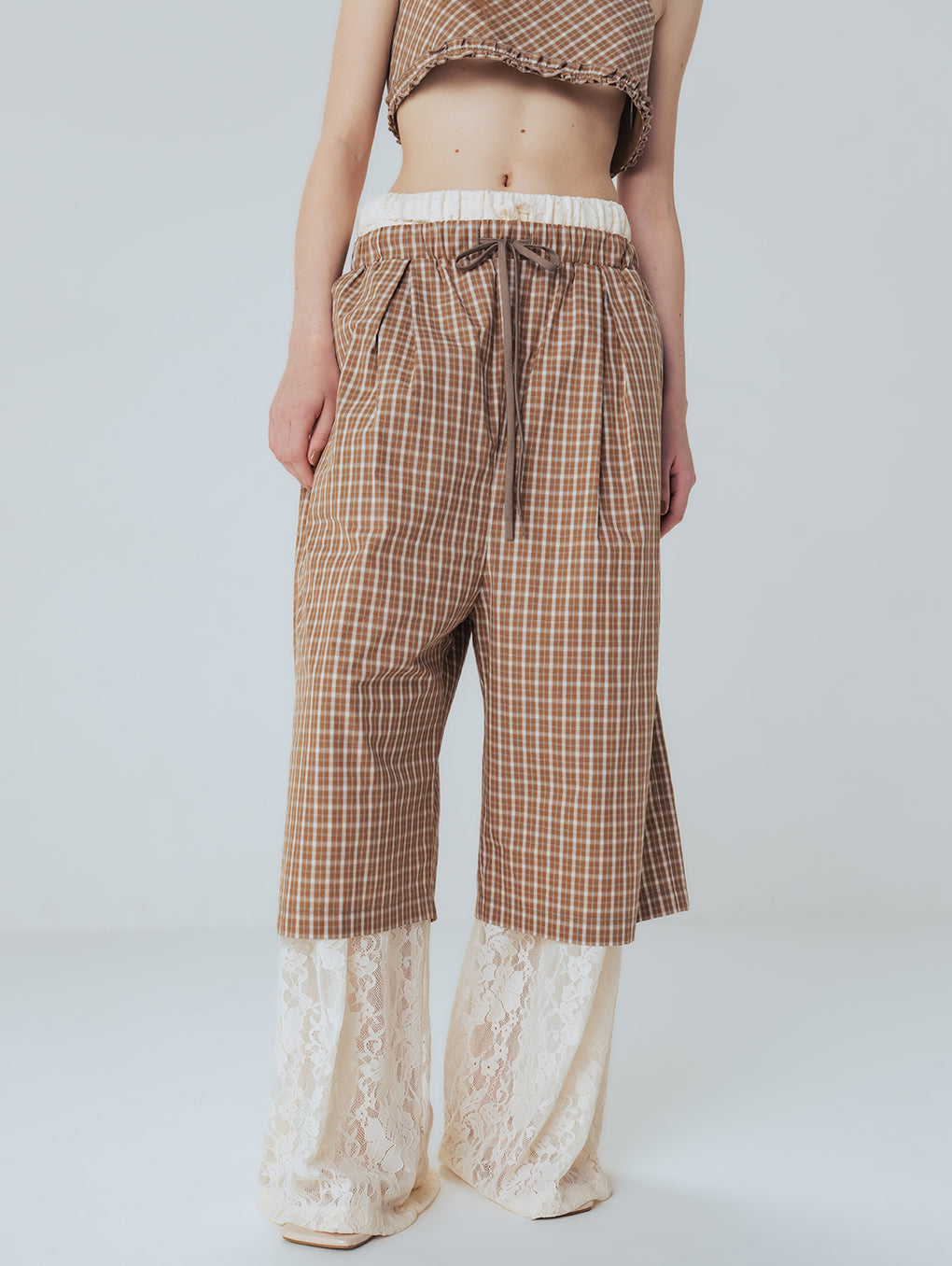 UNIVERSAL CHECK HALF PANTS