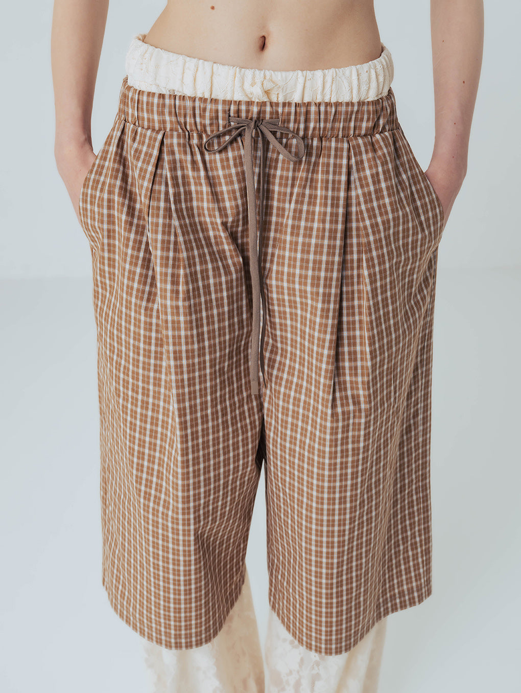 UNIVERSAL CHECK HALF PANTS