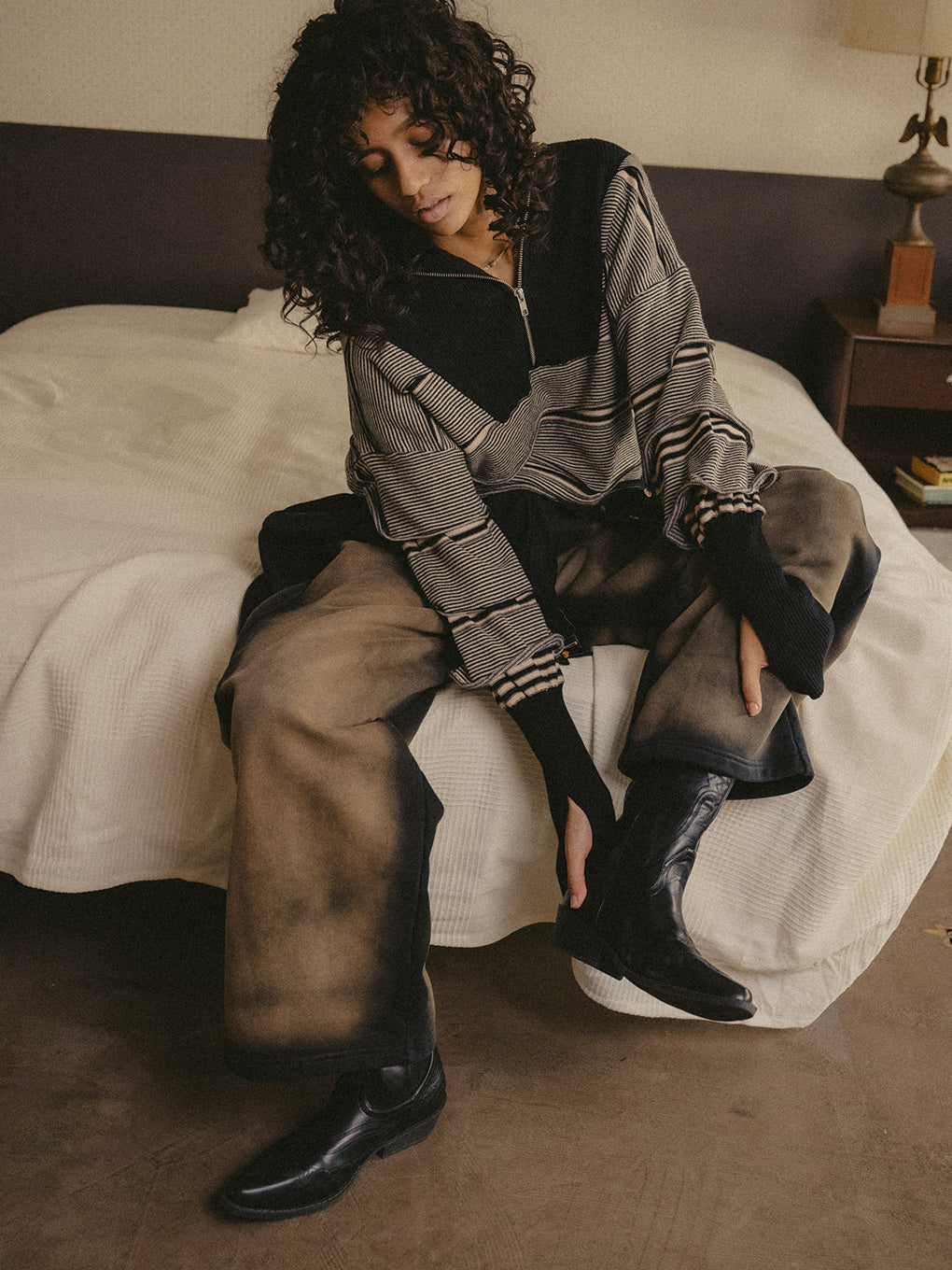 BORDER HALF ZIP KNIT TOP