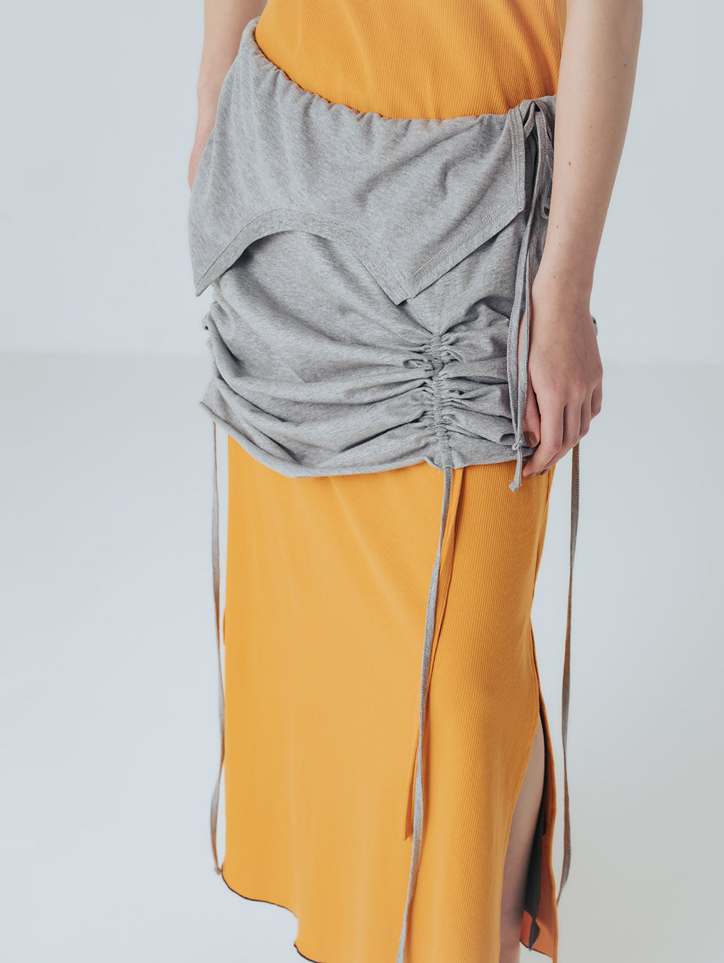 TEE TURN BACK SKIRT