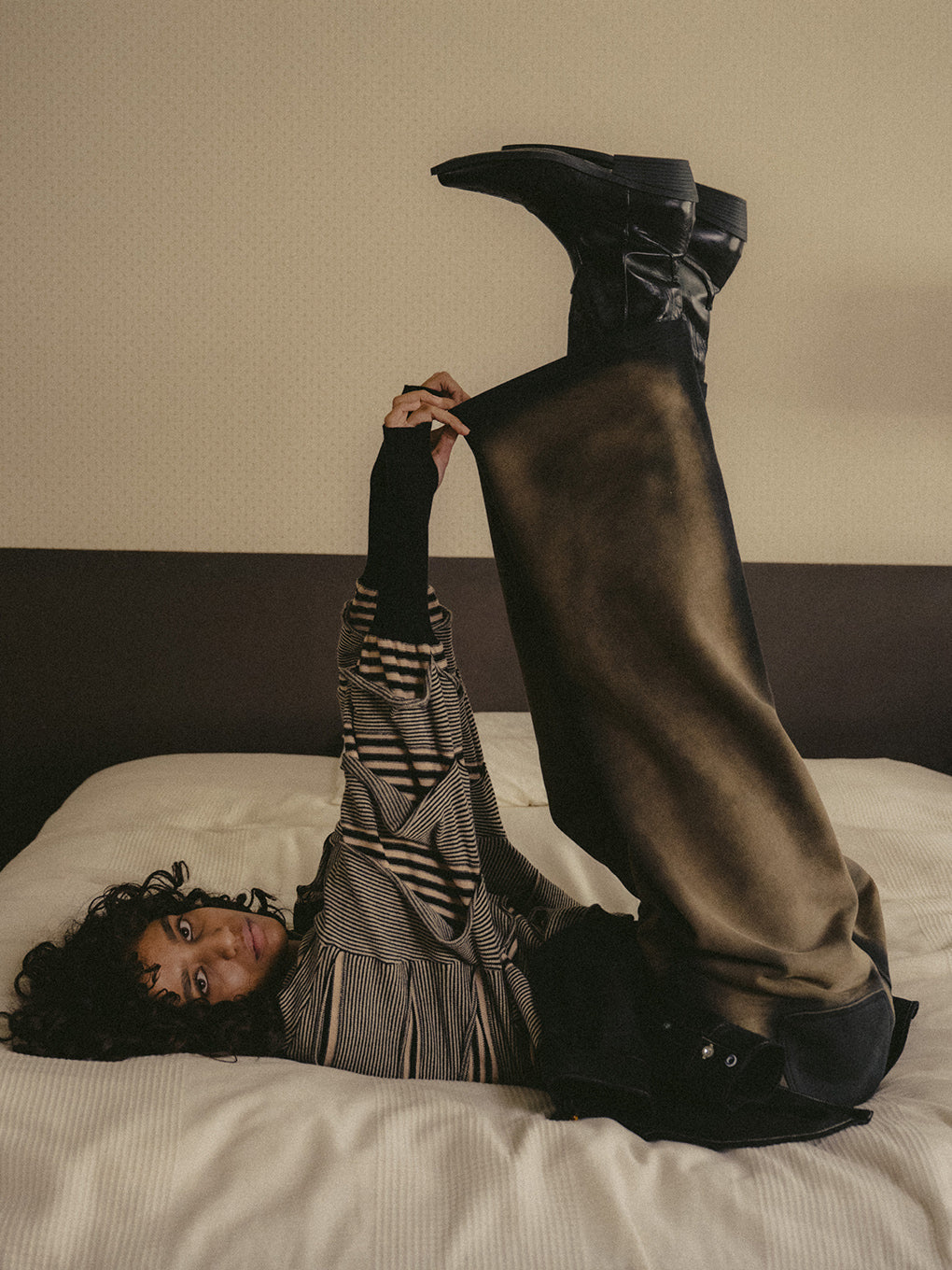 BLEACH DYE SWEAT PANTS