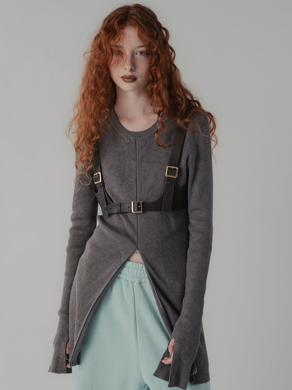 HANA CUTTING ZIP KNIT