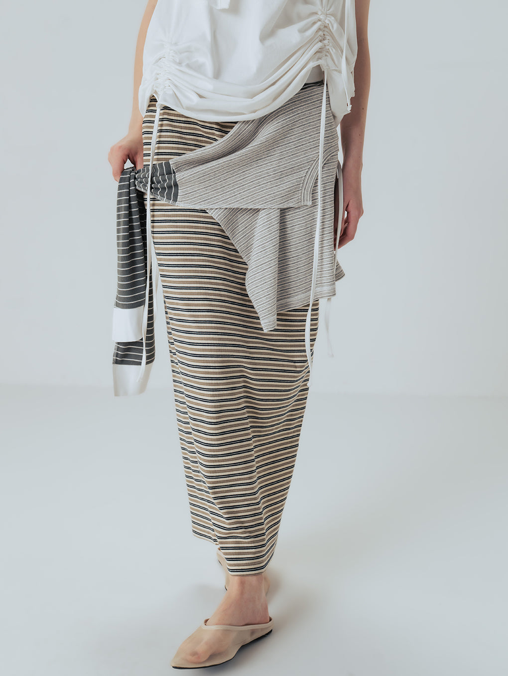 BORDER LAYERED SKIRT