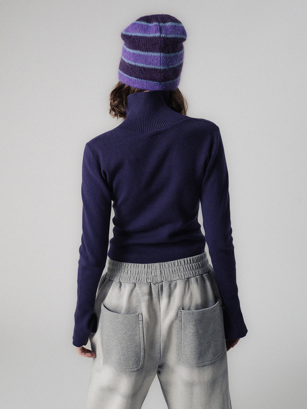 SLIT NECK KNIT TOP