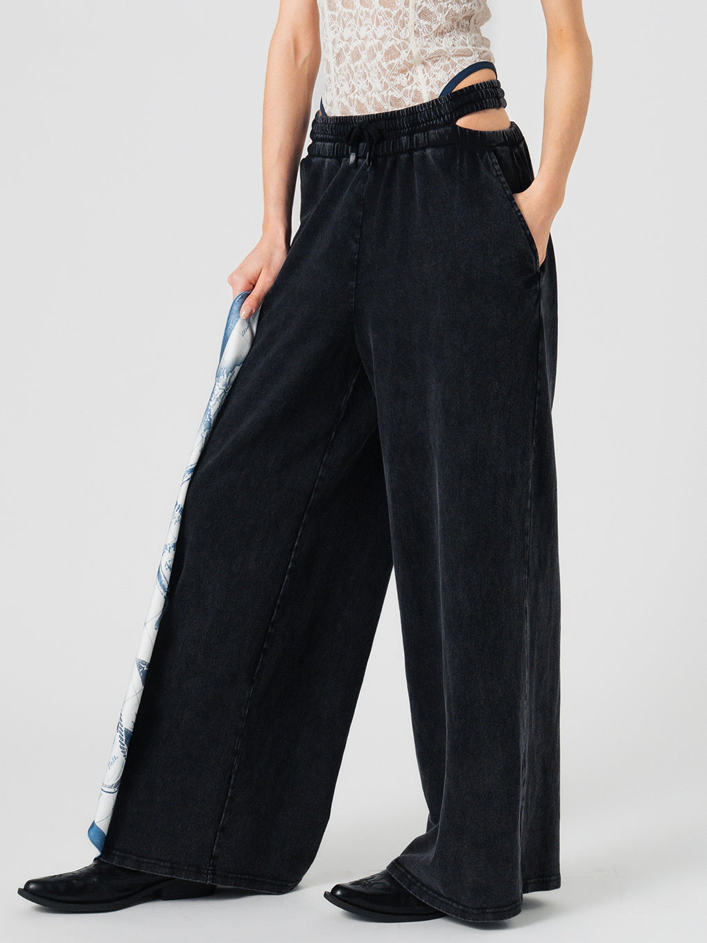 PIGMENT WAIST SLIT PANTS