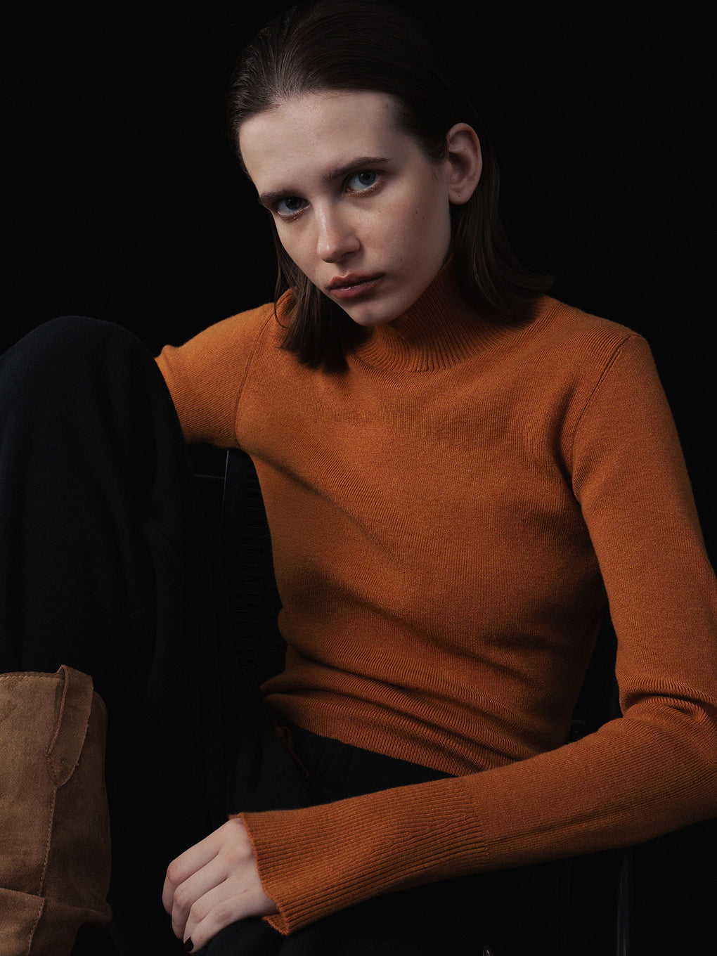 SLIT NECK KNIT TOP