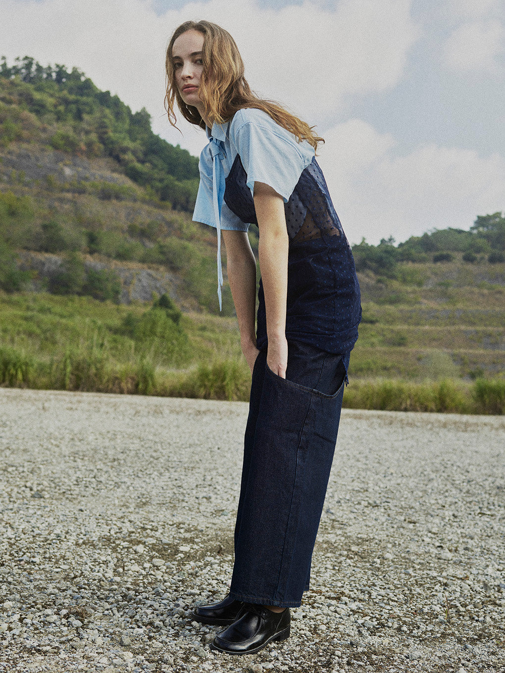 NECKTIE WITH CROPPED SHIRT