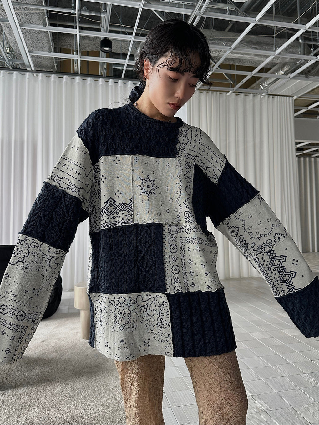 PAGE2026 #3 BANDANNA KNIT TOP