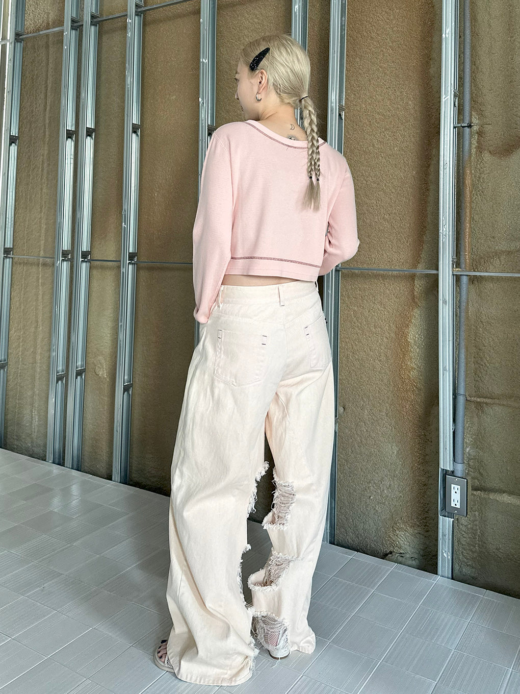 INSIDE RIPPED HOLE COLOR DENIM