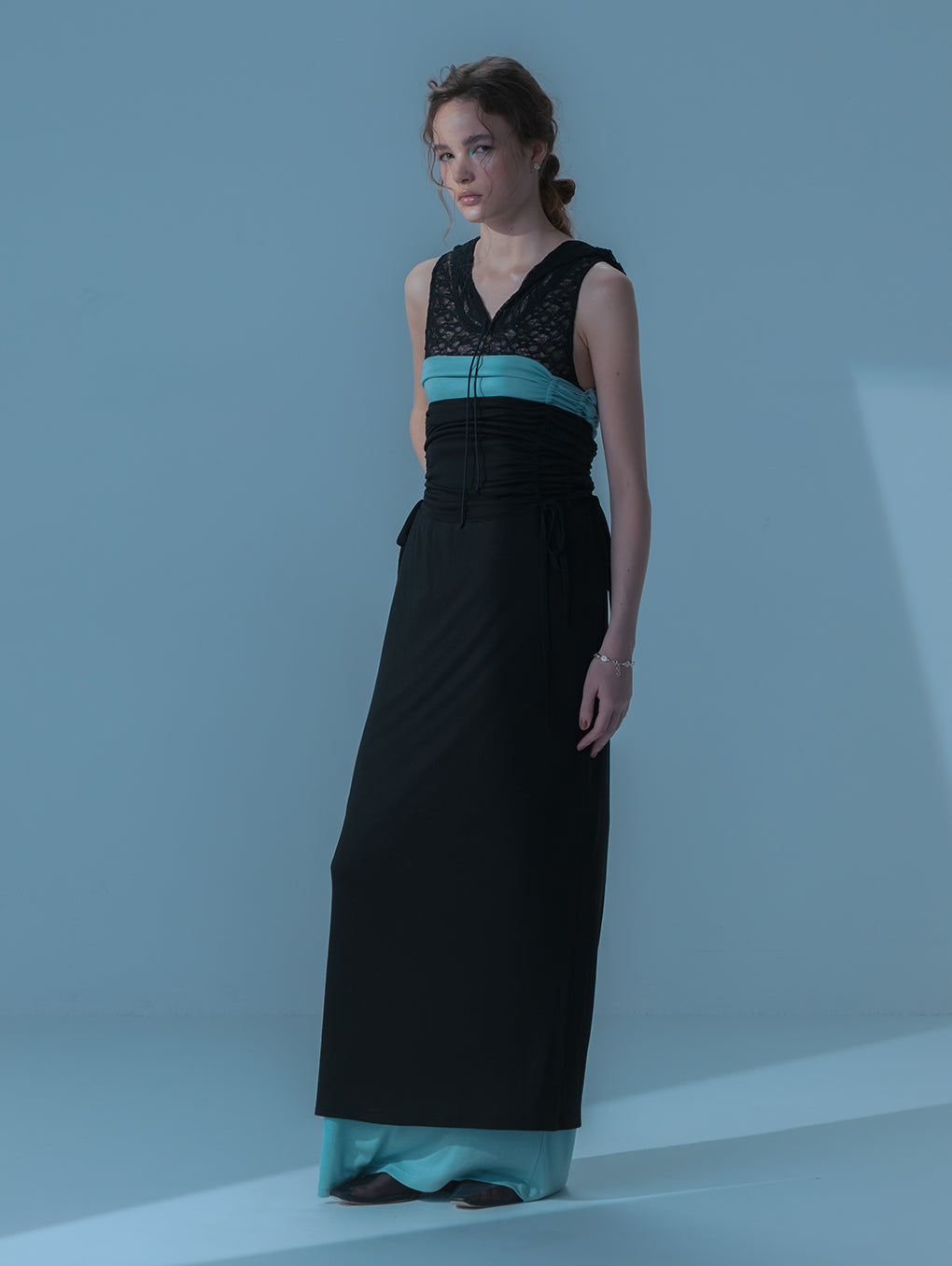 MELLOW CUT SHIRRING SKIRT