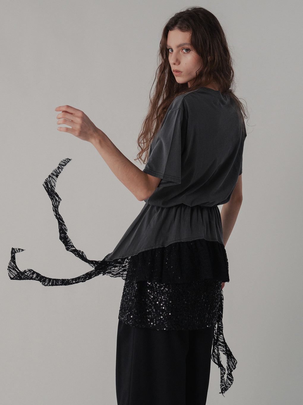 HEM LACE TEE