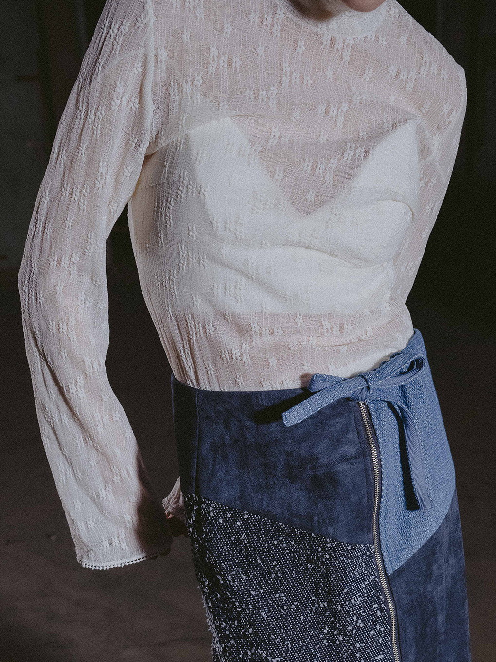 FILMY LACE TOP