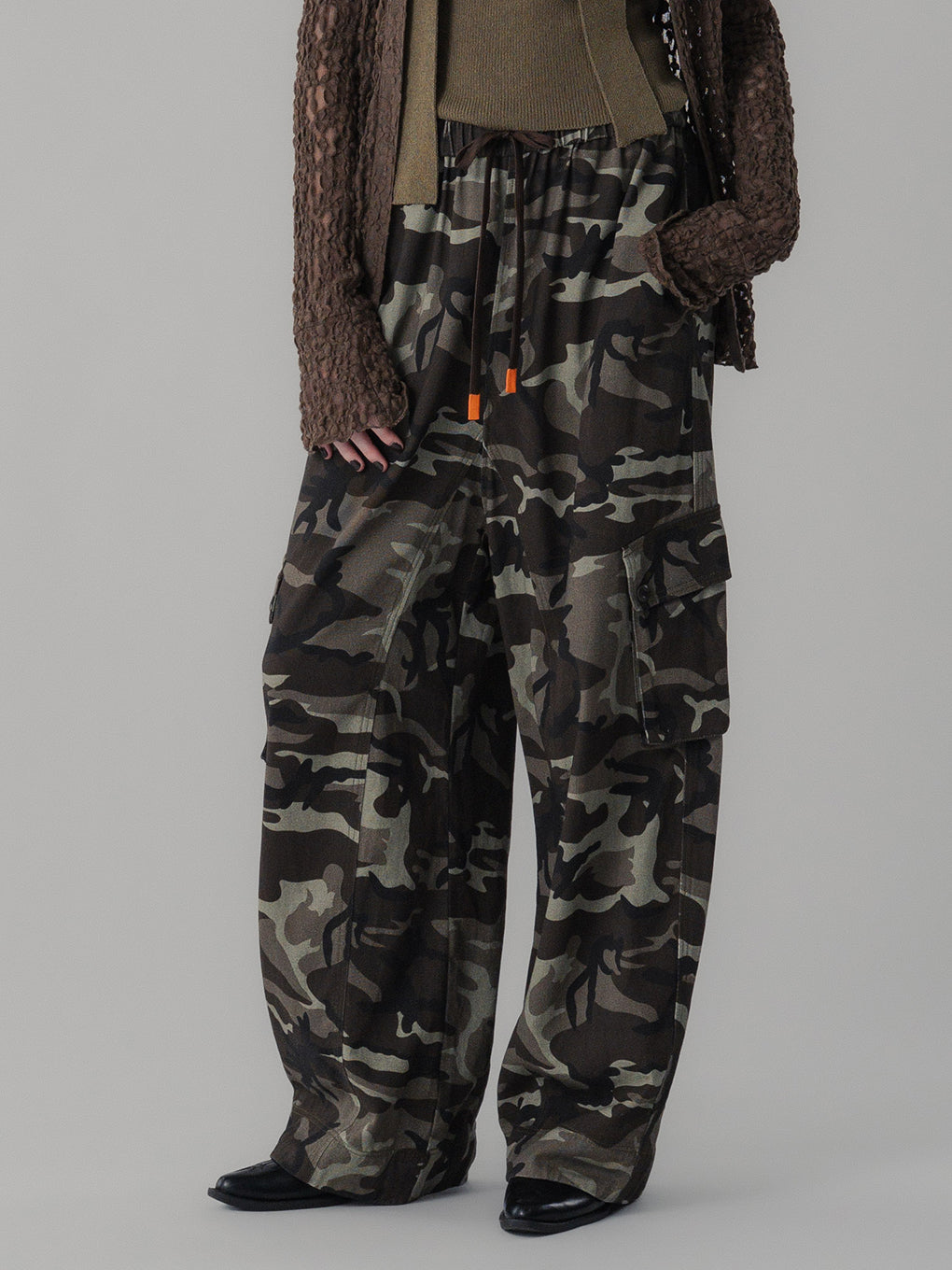 CAMOUFLAGE CAGO PANTS
