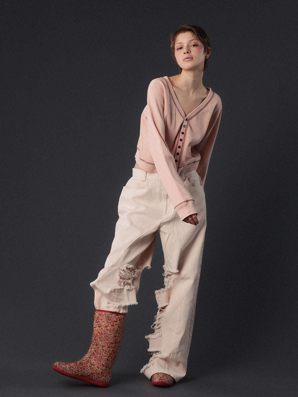 INSIDE RIPPED HOLE COLOR DENIM