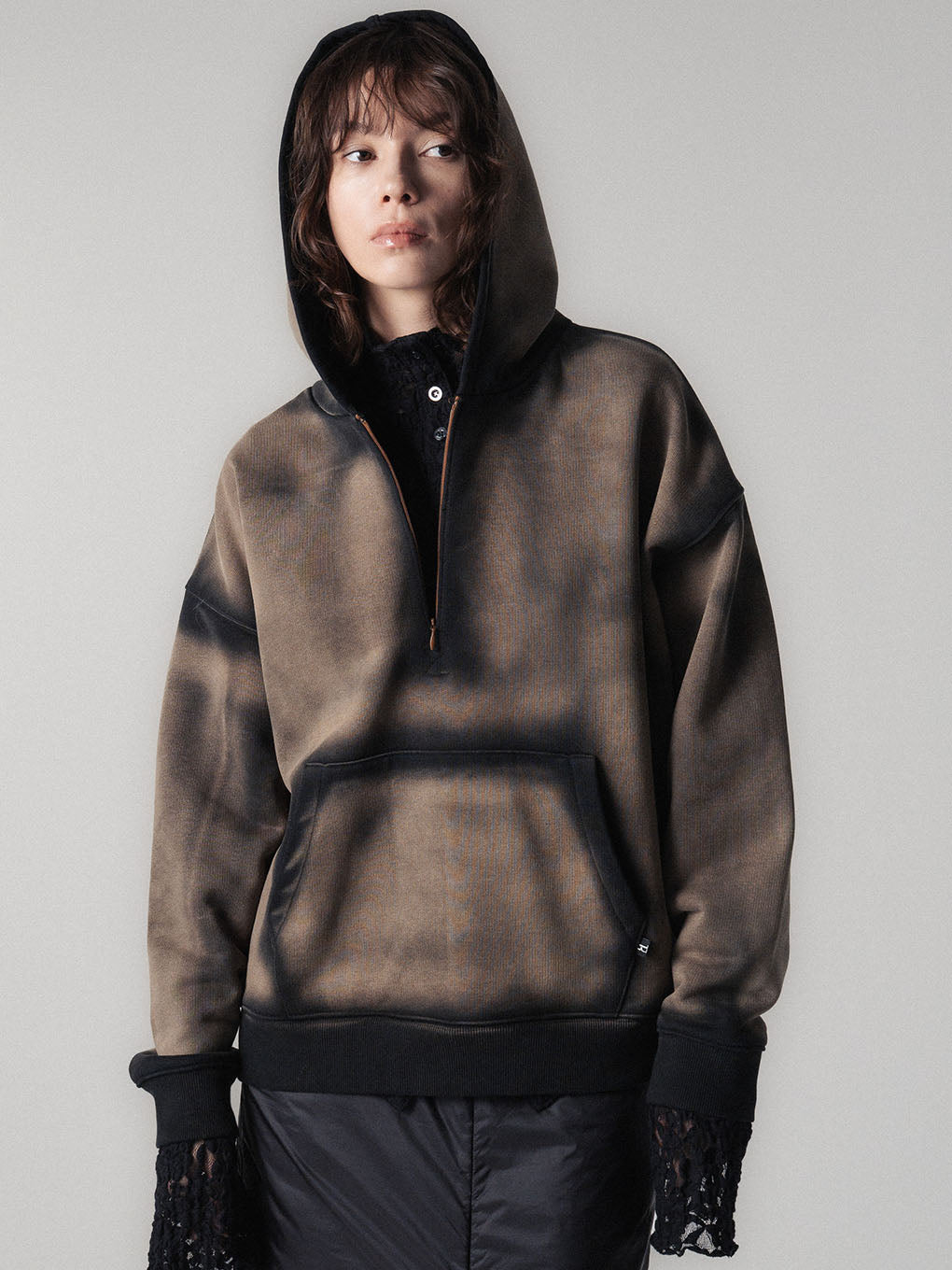 BLEACH DYE HALF ZIP HOODIE