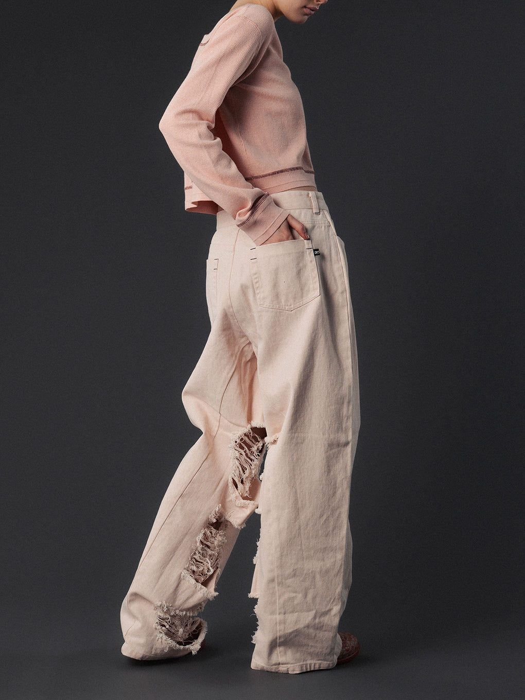 INSIDE RIPPED HOLE COLOR DENIM