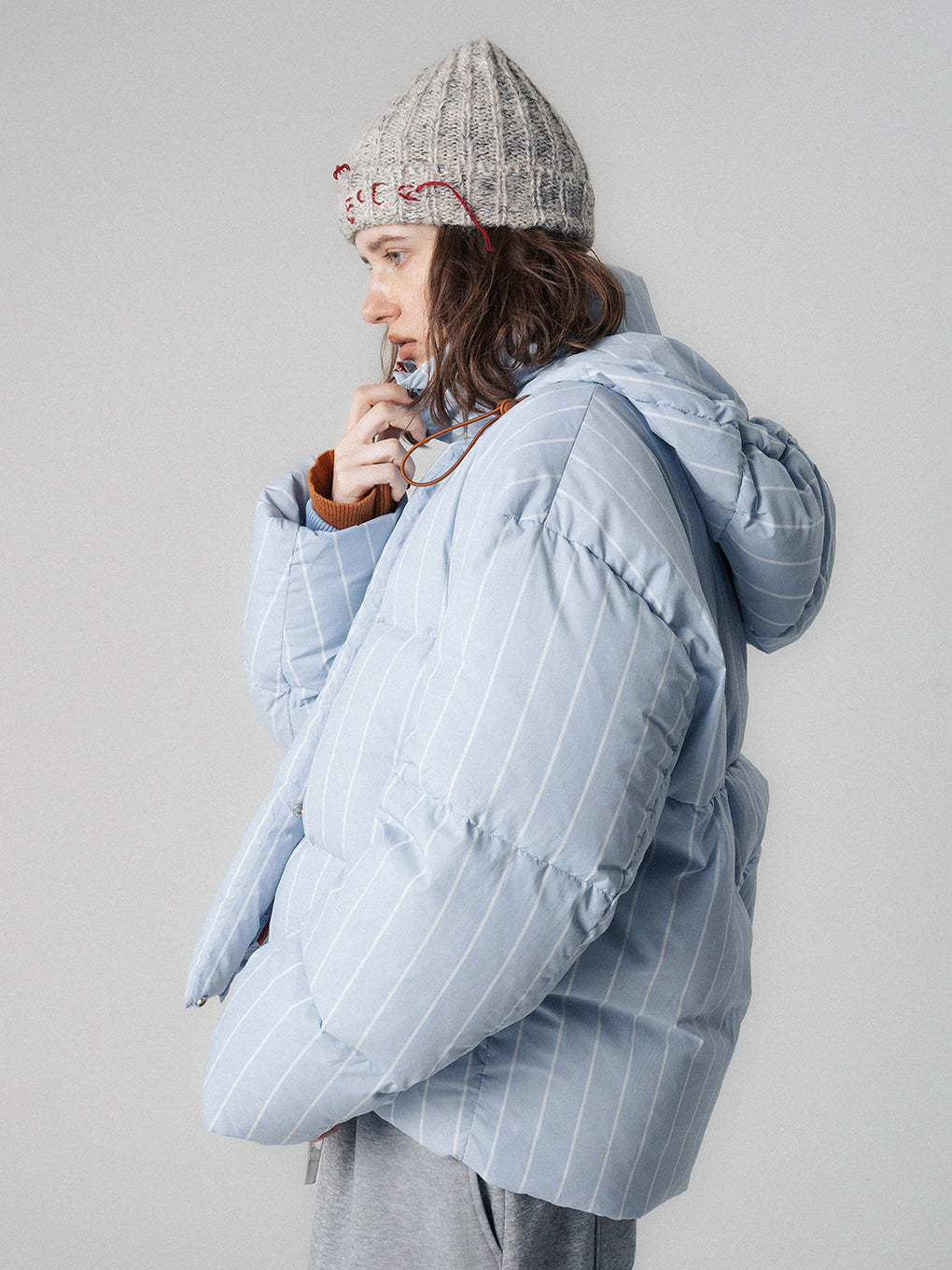 UNIVERSAL DOWN JACKET