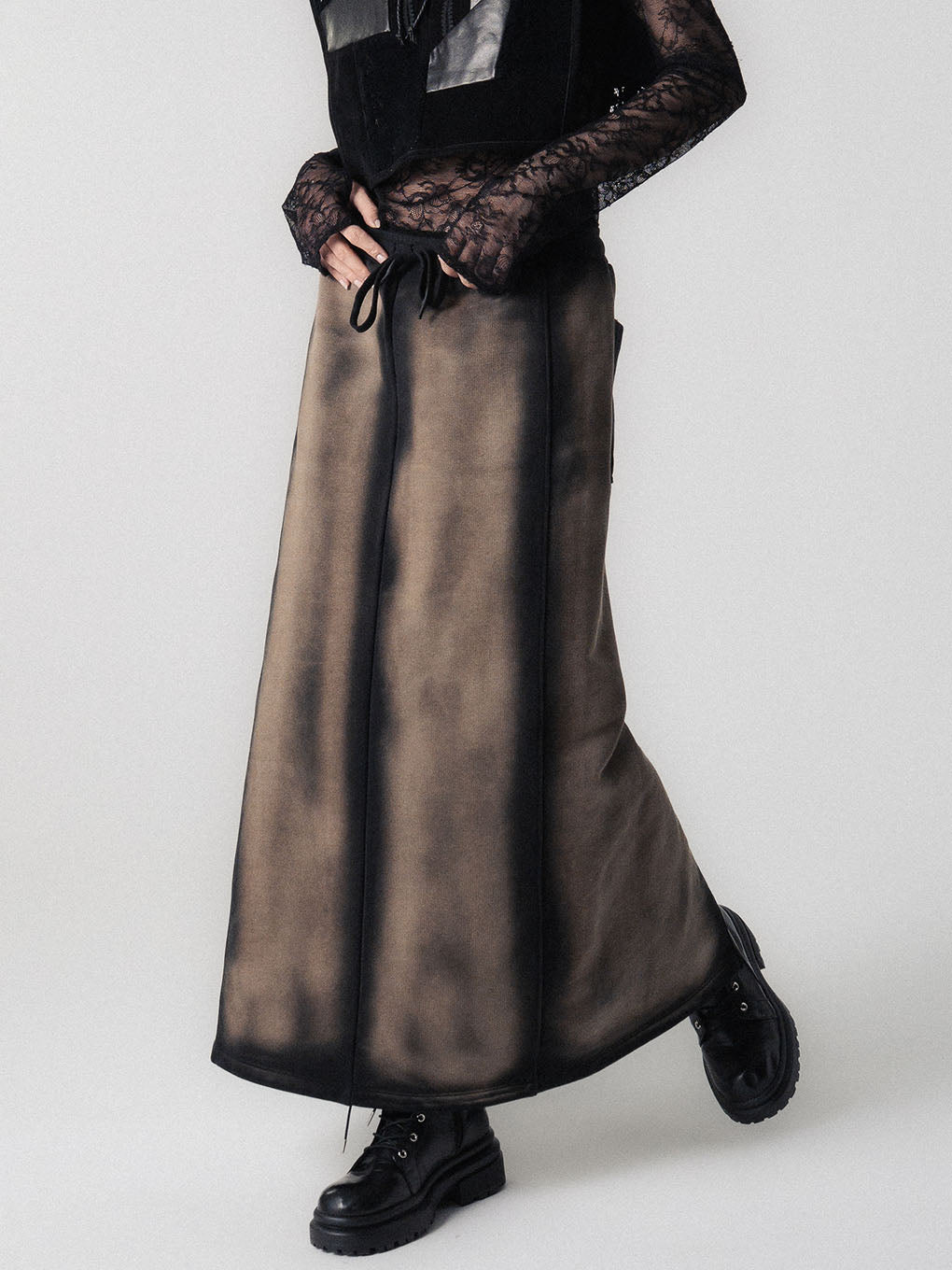 BLEACH DYE STRAIGHT SKIRT