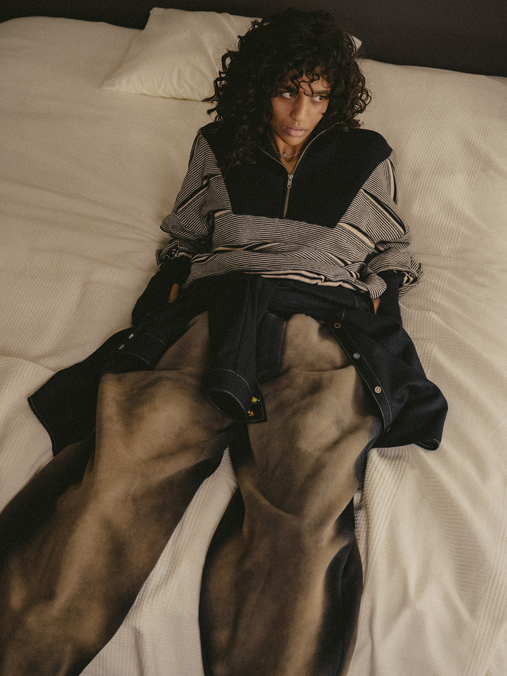 BORDER HALF ZIP KNIT TOP