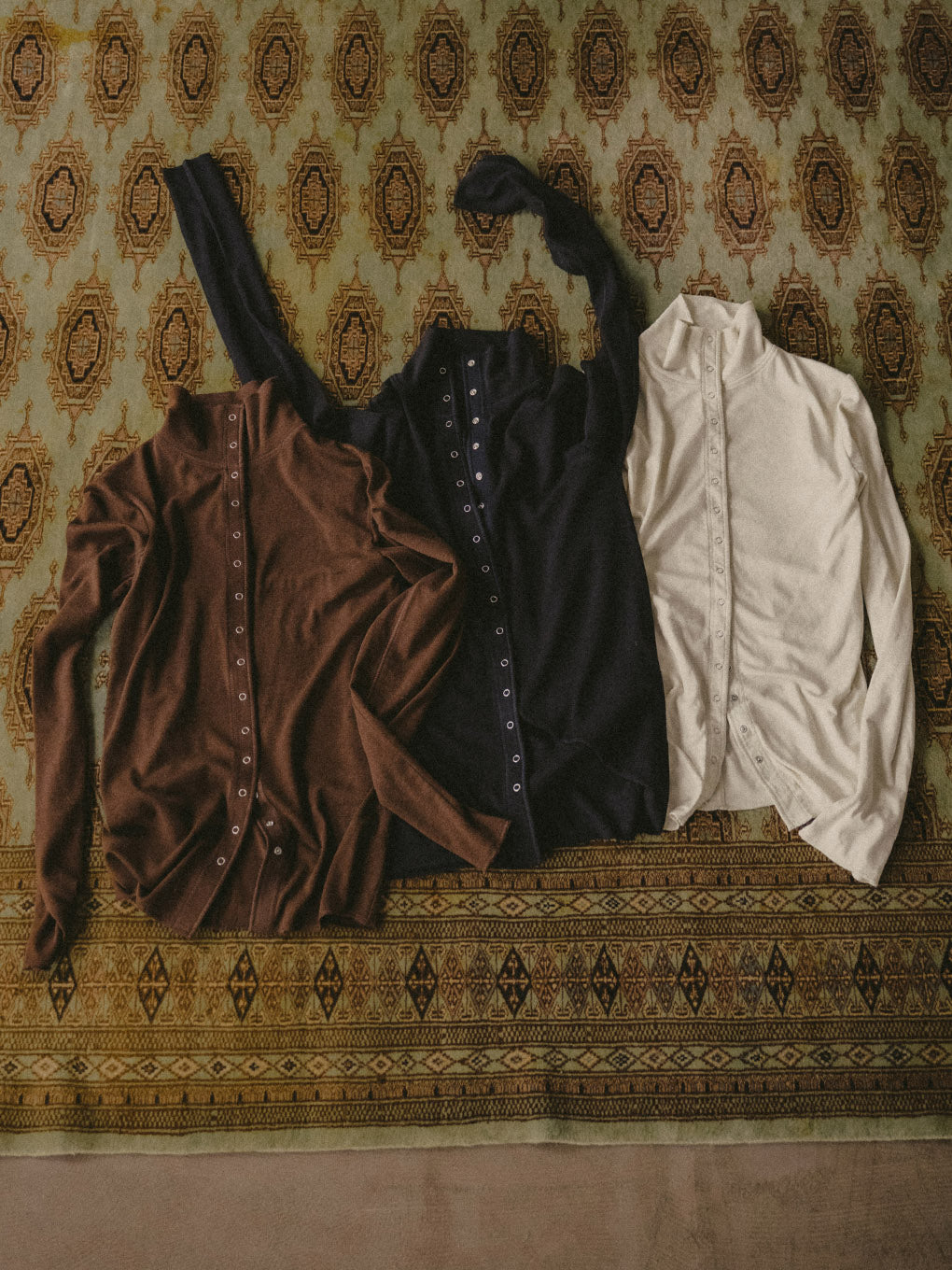 MELLOW HIGH NECK TOP