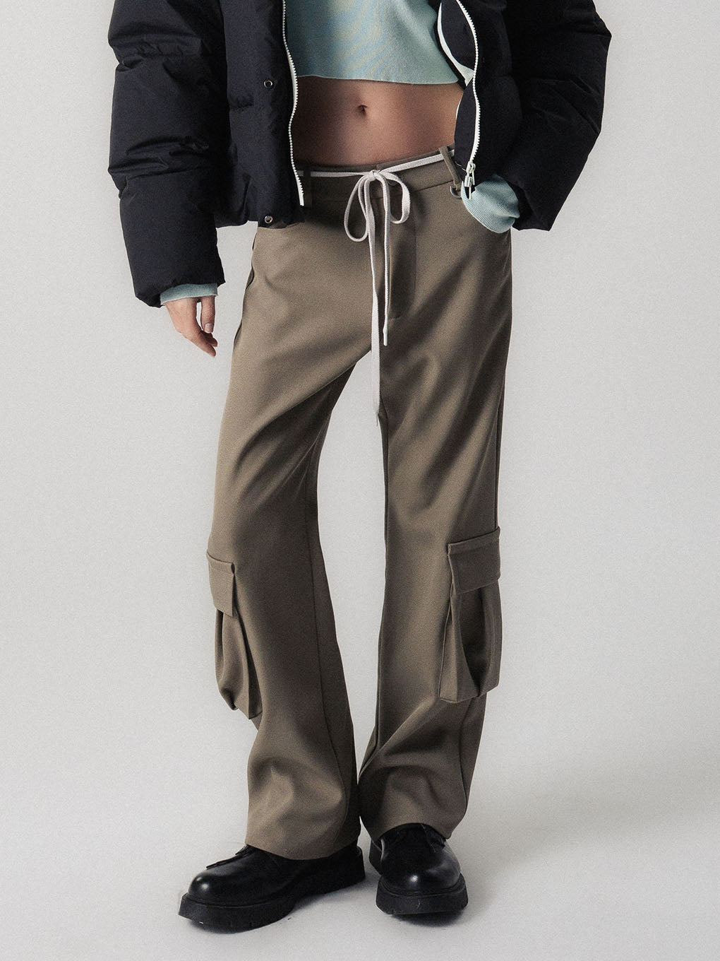 LOW WAIST CARGO PANTS