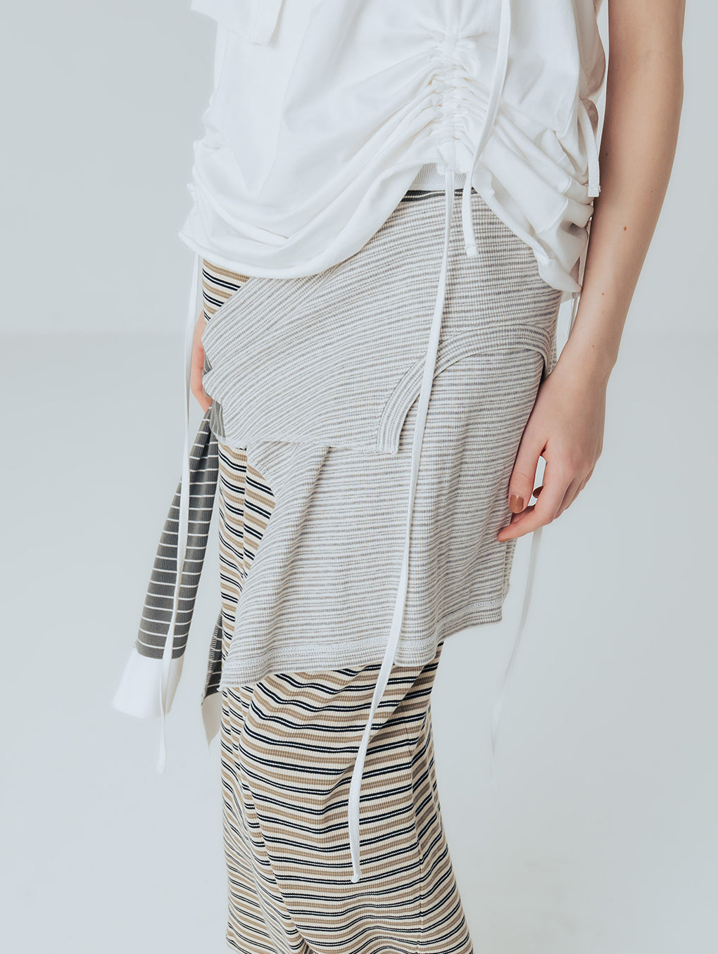 BORDER LAYERED SKIRT