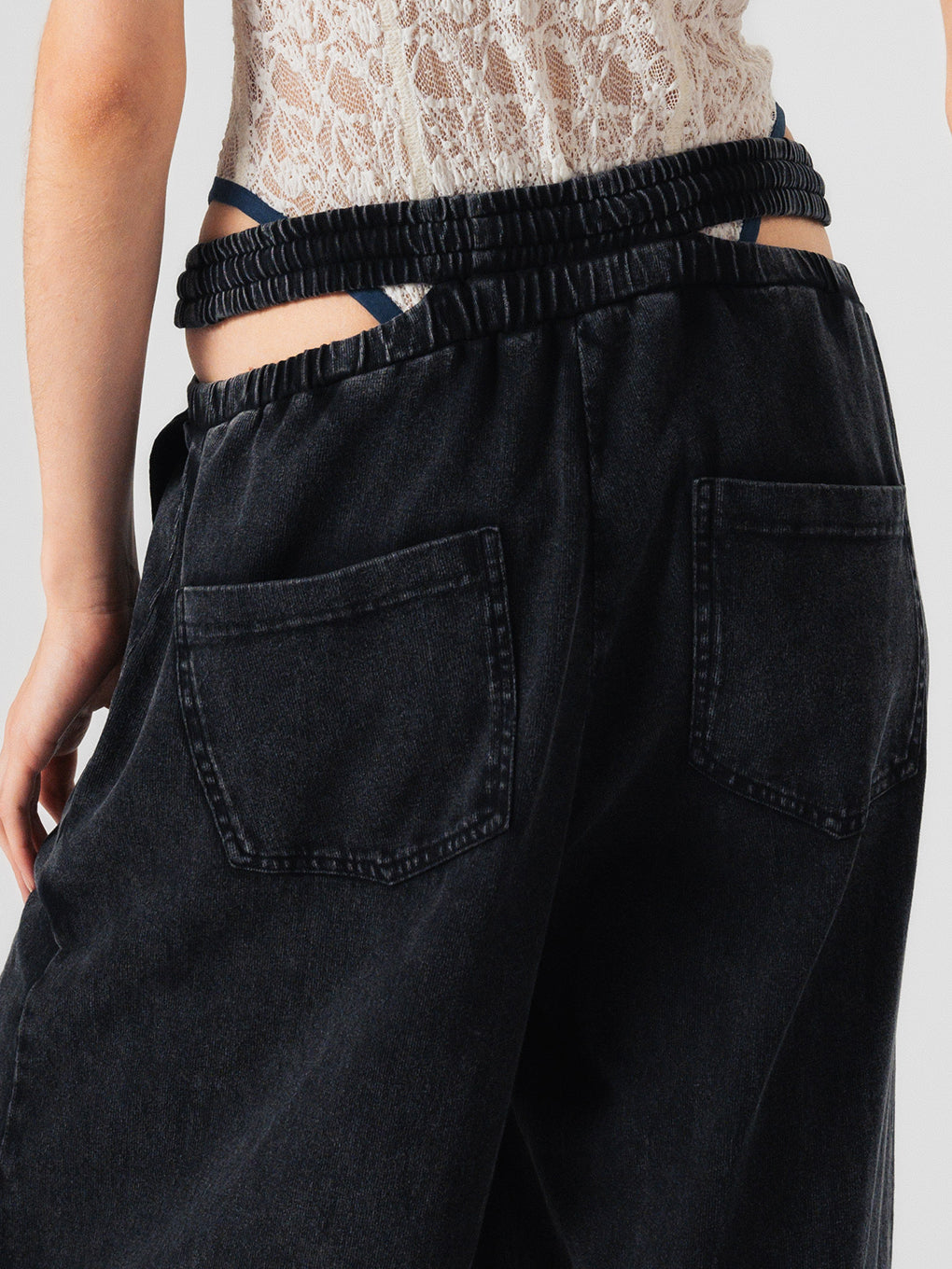 PIGMENT WAIST SLIT PANTS
